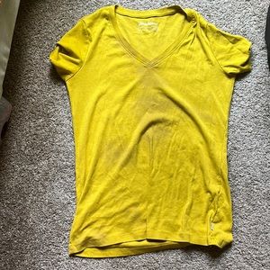 Eddie Bauer v-neck tshirt